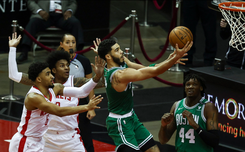  霍芬海姆锋线双星联手轰入四球  